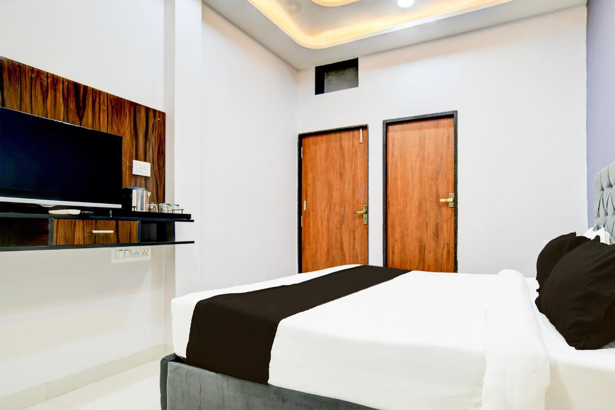 Super Hotel O D.V Near Medanta Hospital Indore Eksteriør bilde